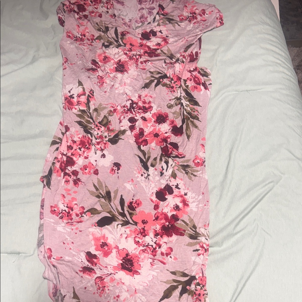 Elegant Floral Maxi Dress in Pink with pockets